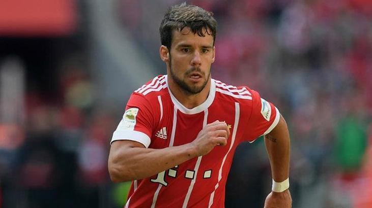 Galatasaray'a Juan Bernat'ta dev rakip!