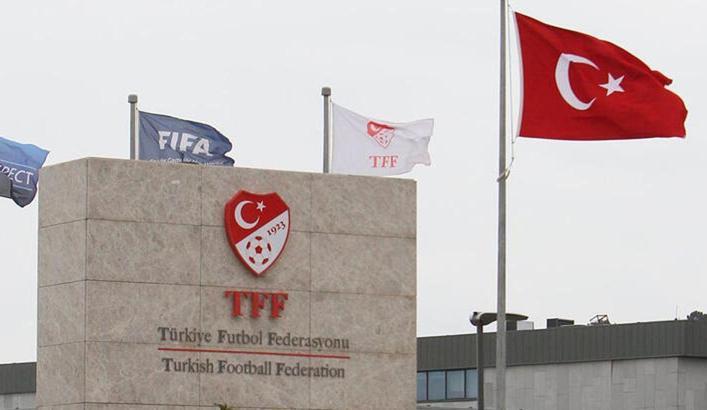 Son Dakika | Süper Lig'de yeni yayın ihalesi şartları belirleniyor! Tam 9 paket...