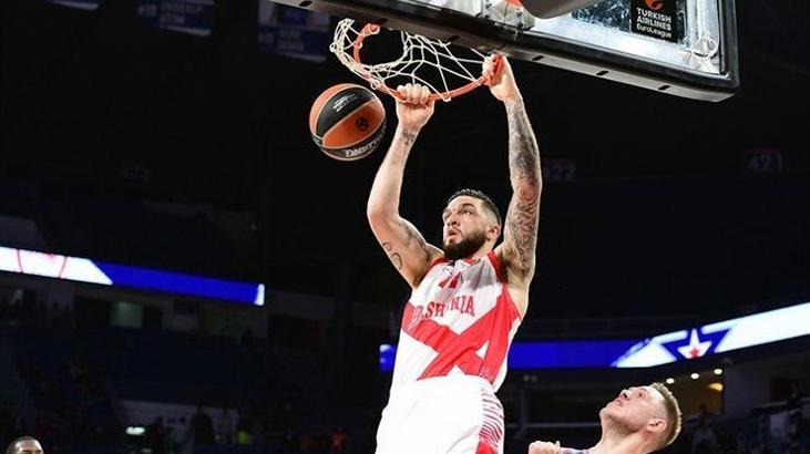 Poirier'den Anadolu Efes'e karşı blok rekoru