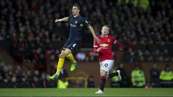 Manchester United koptu geliyor