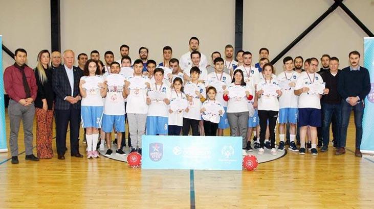 Sertaç Şanlı: Özel sporcularla iletişim kurmak önemli