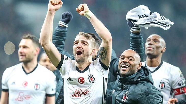 Beşiktaş'ta şampiyonluk şarkıları!