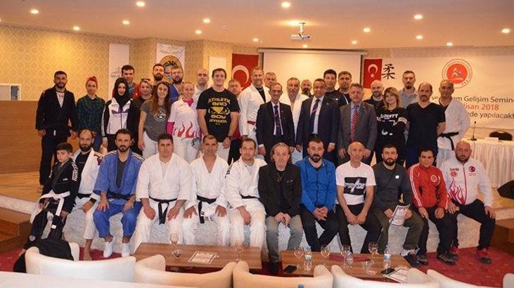 Dünya Ju Jitsu Federasyonu Başkanı Türkiye'de seminer verdi