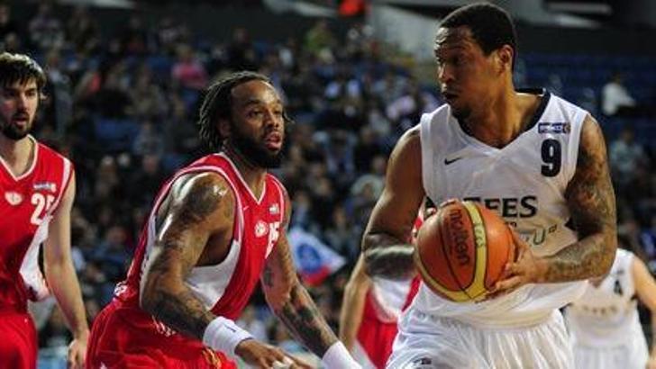 Efes tam gaz: 78-71