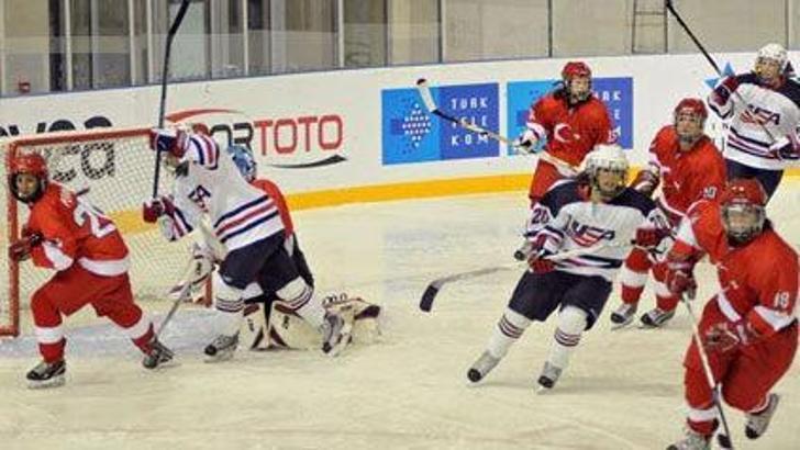 Buz hokeyinde gol atamadık: 15-0