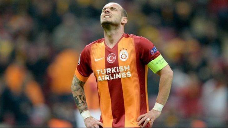 Sneijder'in aklı gitti kendi kaldı