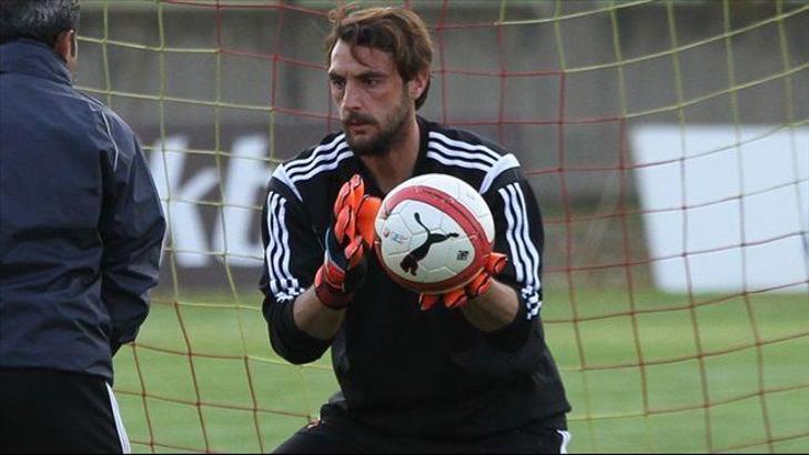 Trabzonspor, Hakan Arıkan'ı renklerine bağladı