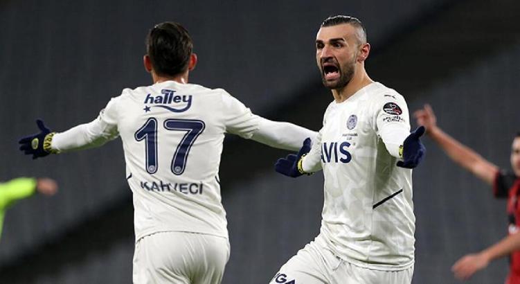 Fenerbahçe'de Serdar Dursun'un golü sayılmadı