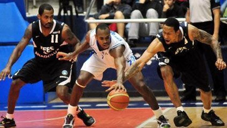 Efes'ten farklı rövanş: 60-92