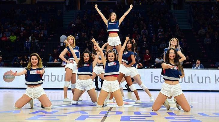 Anadolu Efes Kızları, EuroLeague Dance Challenge'da yarı finalde