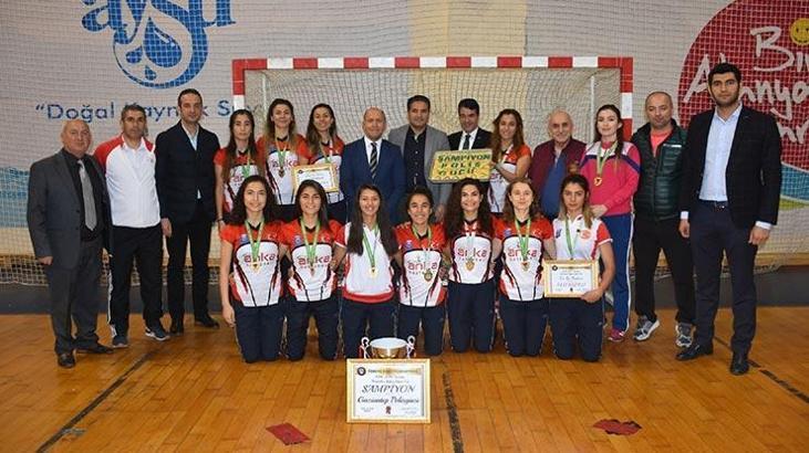 Türkiye Süper Ligi Kadın Hokey şampiyonu Gaziantep Polisgücü Spor