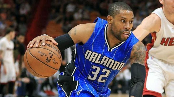 CJ Watson resmen Uşak Sportif'te