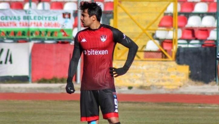 Van Sporlu Hamza Küçükköylü, İnegölspor'a 80 metreden attığı golü anlattı!