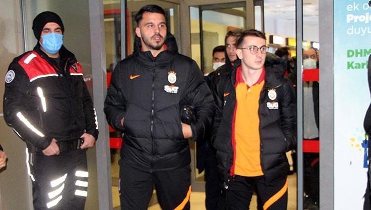 Galatasaray kafilesi, Adana'ya ulaştı