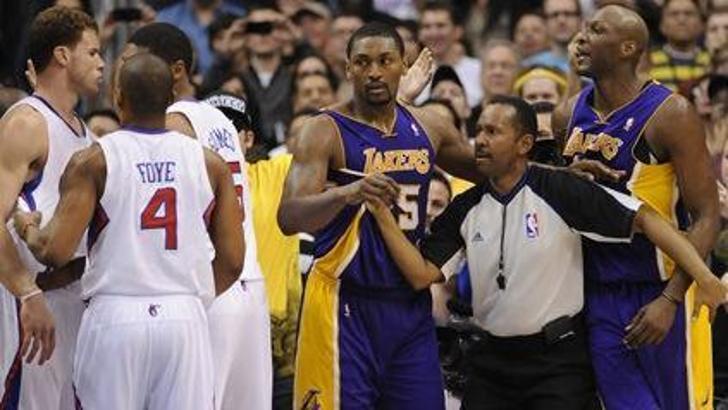 Los Angeles'da kavga çıktı: 99-92