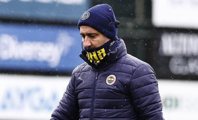 Fenerbahçe haberi... Vitor Pereira: Topu bırakma, rakibi koştur