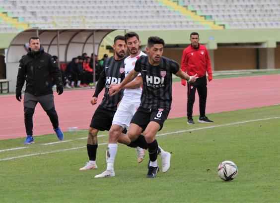 Bergama Belediyespor - Nevşehir Belediyespor maç sonucu: 2-2