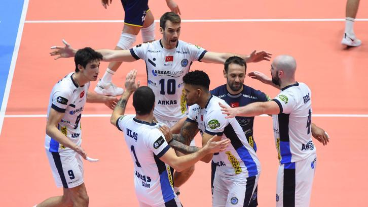Arkasspor ilk yarıyı İzmir'de kapatıyor