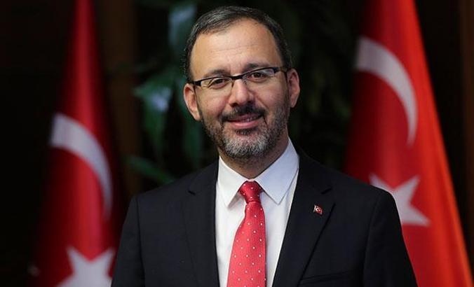 Bakan Kasapoğlu'ndan özel sporculara tebrik mesajı