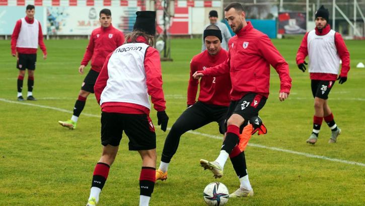 Samsunspor ile İstanbulspor 39. randevuya çıkıyor
