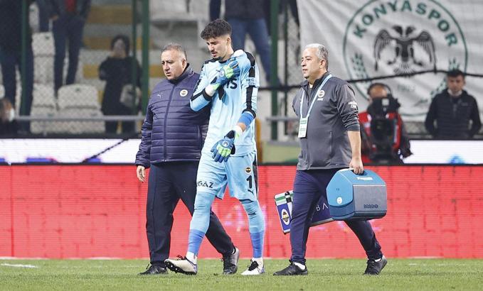 Son Dakika | Fenerbahçe'de Altay Bayındır saha çalışmalarına başladı