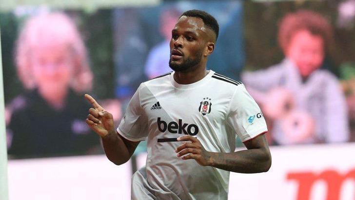 Larin Fenerbahçe derbisini bekliyor