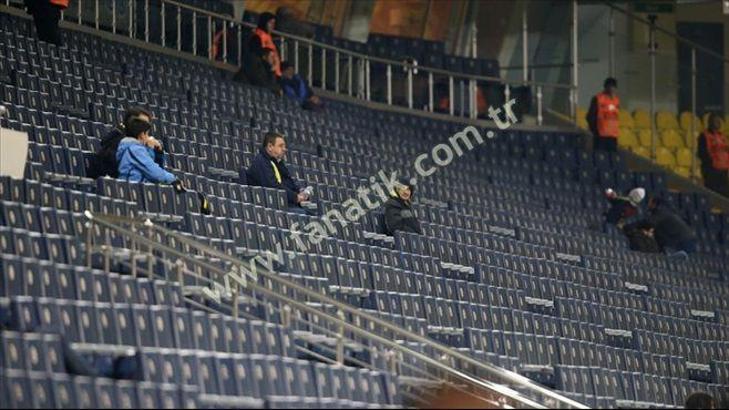 Şükrü Saracoğlu tribünleri yine boş