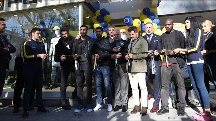 Fenerium Erenköy mağazası açıldı