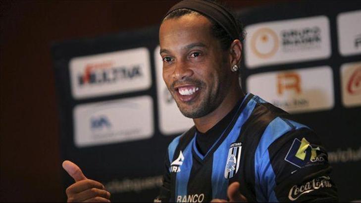 Ronaldinho ilânla aranıyor!