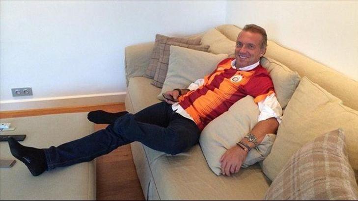 Cem Uzan ortaya çıktı!