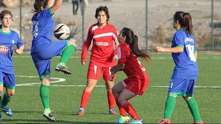 Kadın futbol takımından