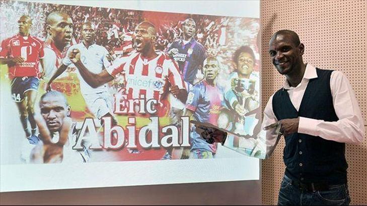 Eric Abidal futbolu bıraktı