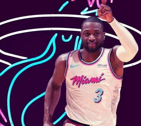 Dwayne Wade Miami Heat'e döndü!