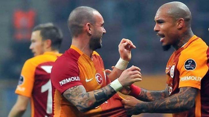 De Jong'tan Sneijder'in babasına 200 bin Euro