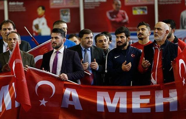 Türkiye Güreş Federasyonu'ndan Zeytin Dalı Harekatı'na destek