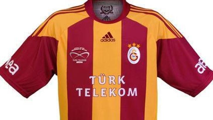 Arena açılışına özel forma