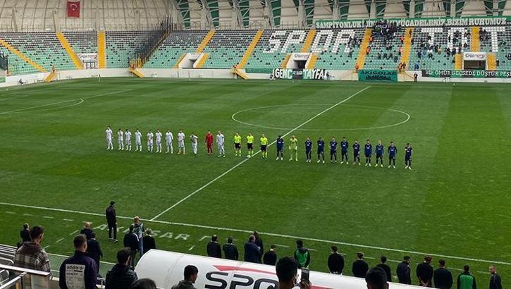 Akhisarspor - Pazarspor maç sonucu: 3-1