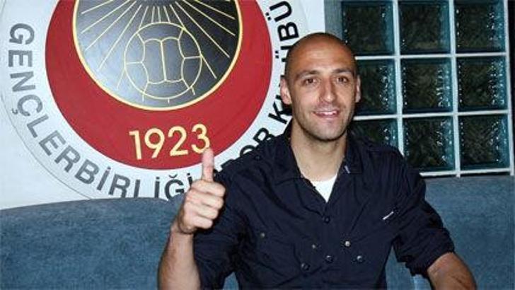 Billy Mehmet Ada'ya dönüyor