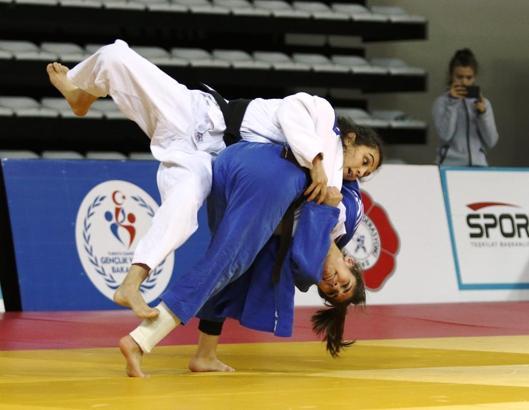 Judo'da Büyükler Türkiye Şampiyonası başladı