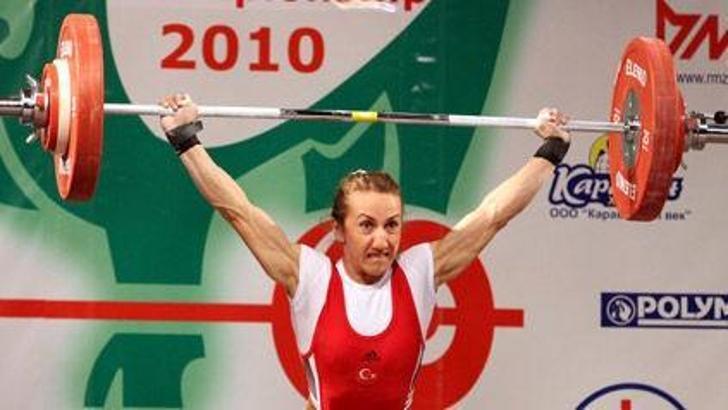 Halter branşı ödül zengini