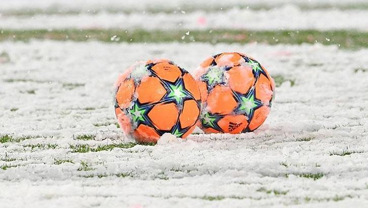 Atalanta-Villarreal maçına kar engeli