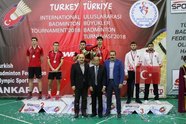 Uluslararası Büyükler Badminton Turnuvası sona erdi
