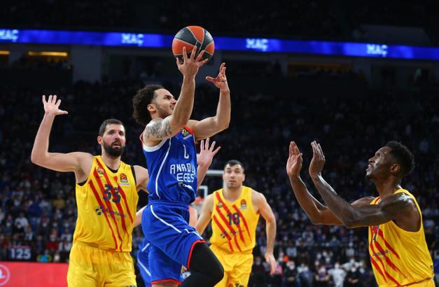 Turkish Airlines EuroLeague'de seyirci rekoru Anadolu Efes'in!