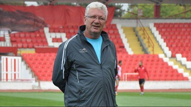 Balıkesirspor'da İsmail Ertekin istifa etti