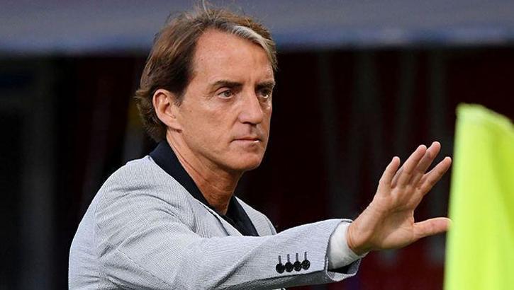 Roberto Mancini, Manchester United iddialarını yalanladı