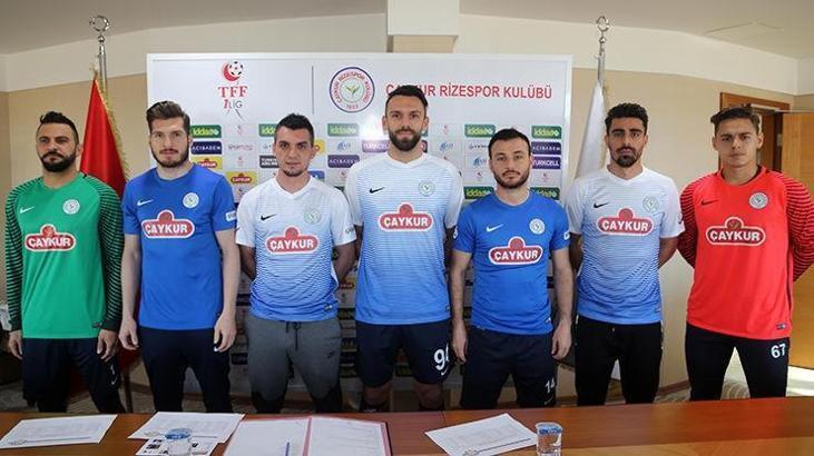 Çaykur Rizespor'da yeni transferler tanıtıldı