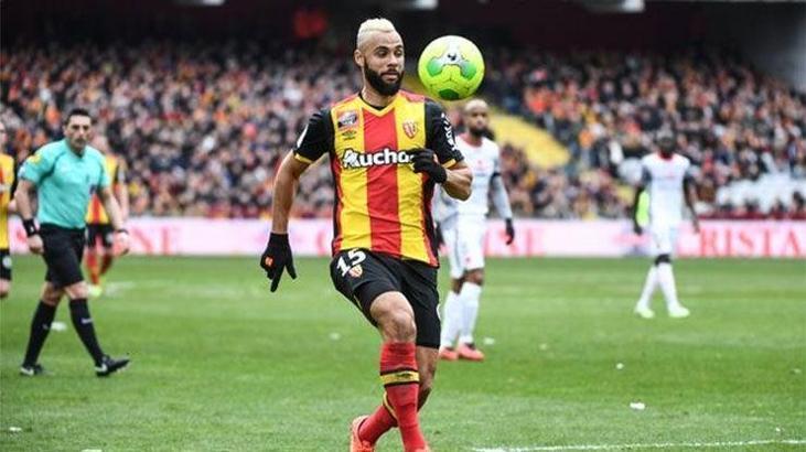 Bursaspor, John Bostock'u 2.5 yıllığına kadrosuna kattı