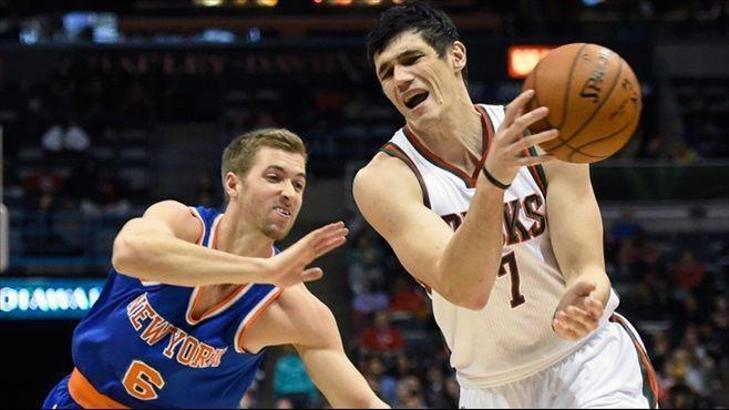 Üç uzatmalı maçı Milwaukee Bucks kazandı: 112-118