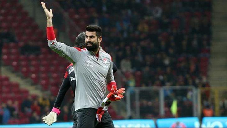 Volkan'ı 500 kişi beklemiş!