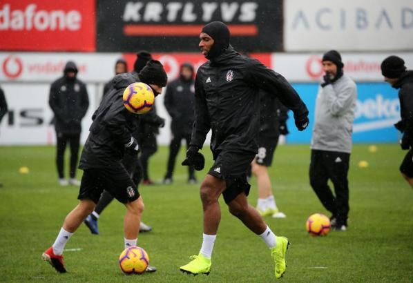 Beşiktaş'ta Ryan Babel geri döndü